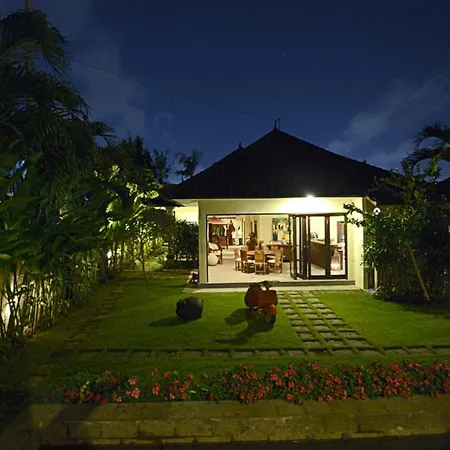 Traditional 2Br Private Pool Villa In The Heart Of Canggu, Berawa Exterior photo