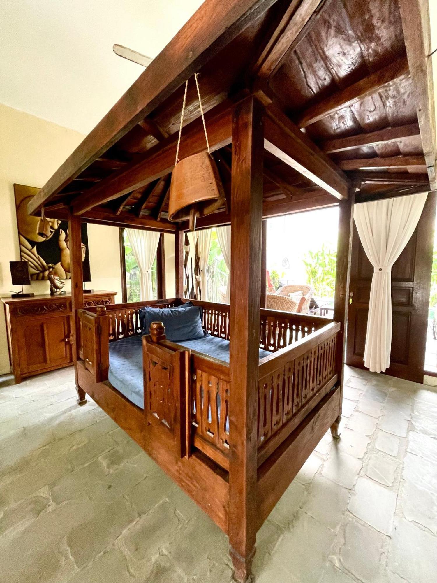 Traditional 2br Private Pool In The Heart Of Canggu, Berawa *